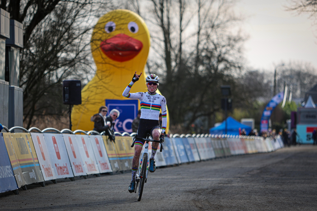 6 op 6 voor Fem van Empel