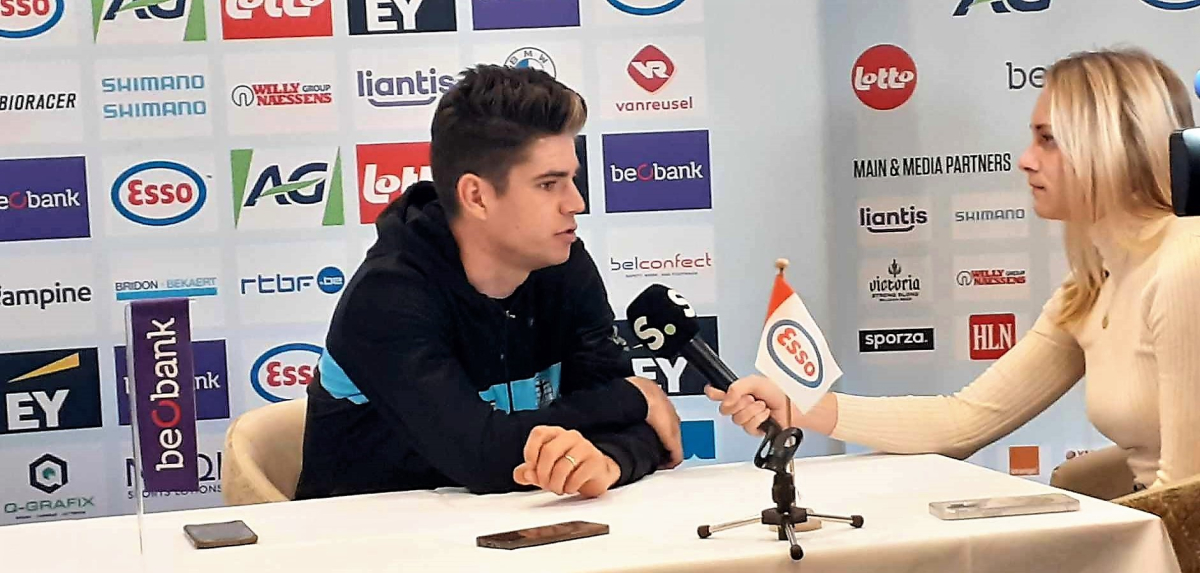 Wout van Aert ziet Joshua Tarling als grote favoriet voor het EK tijdrijden