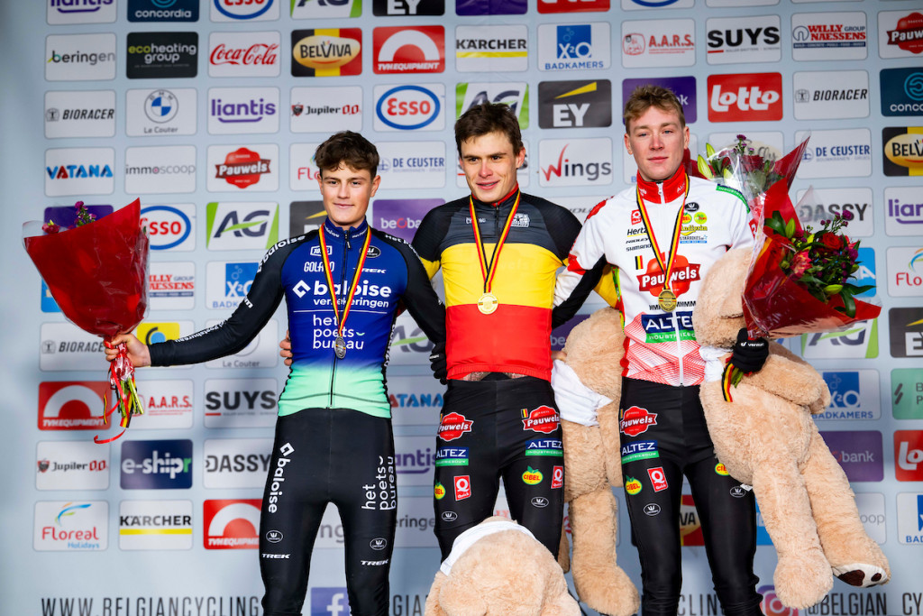 BK2_0300.jpg (266 KB)