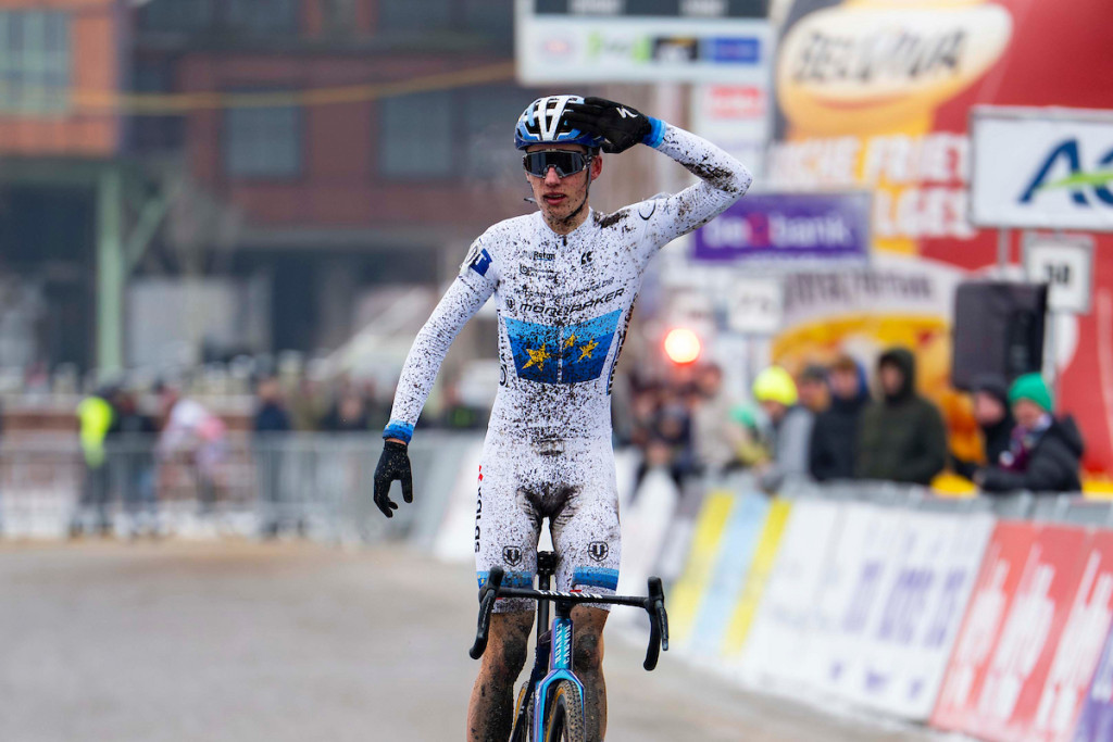 BK2_9681.jpg (160 KB)