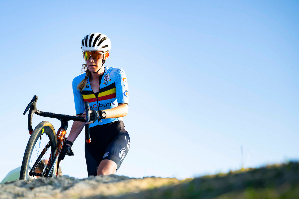 Julie Brouwers is tevreden met top 10 plaats