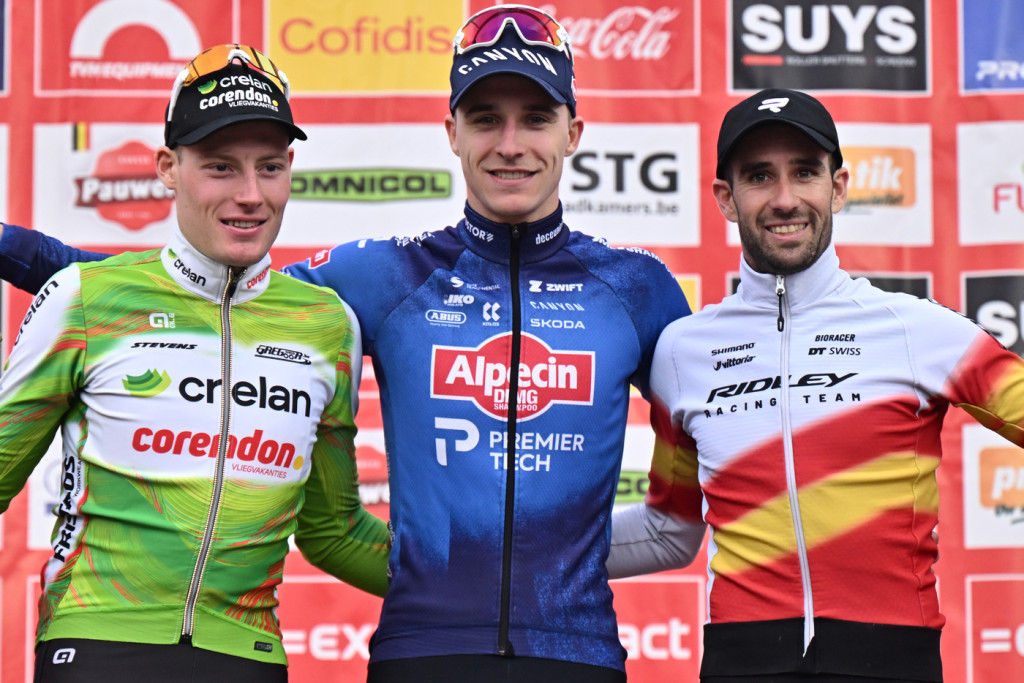 Niels VANDEPUTTE 05.jpg (227 KB)