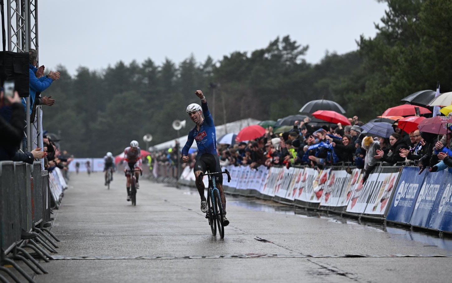 Nieuws | Niels Vandeputte sluit heel mooi af