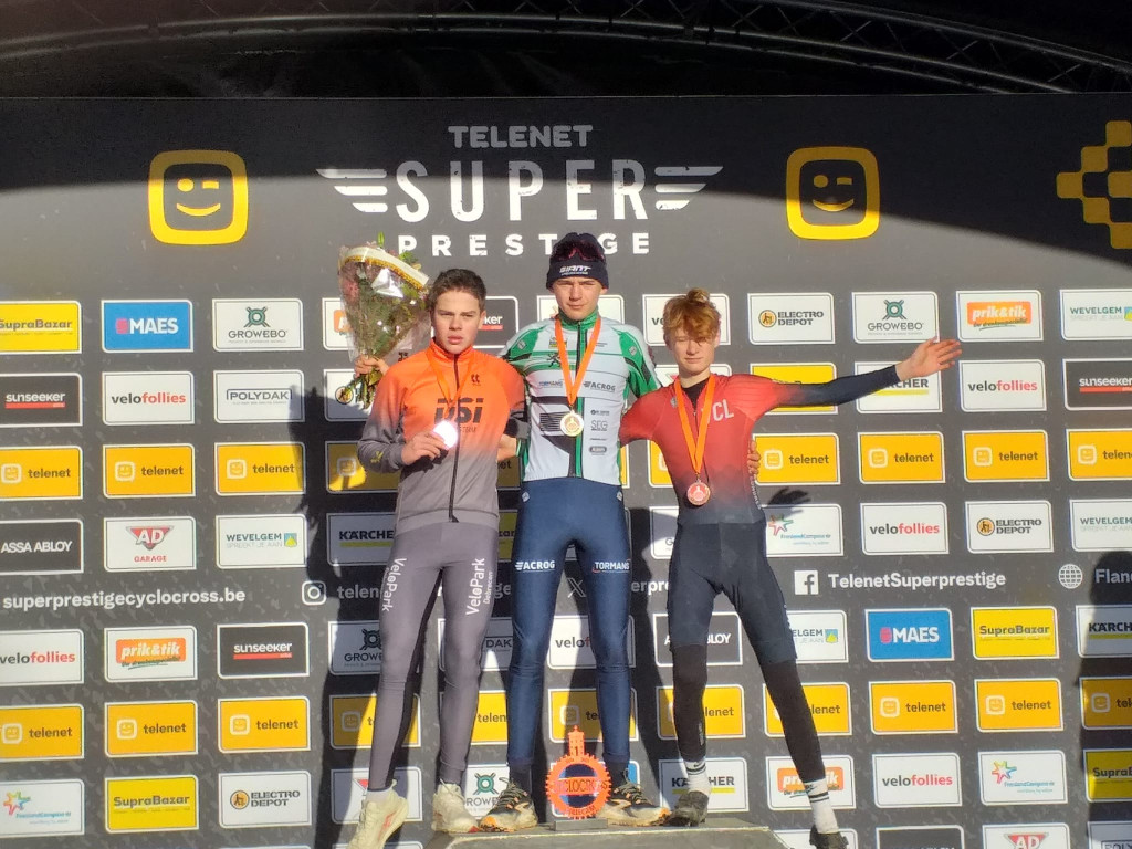 Gullegem nieuwelingen 1ste j.jpeg (228 KB)