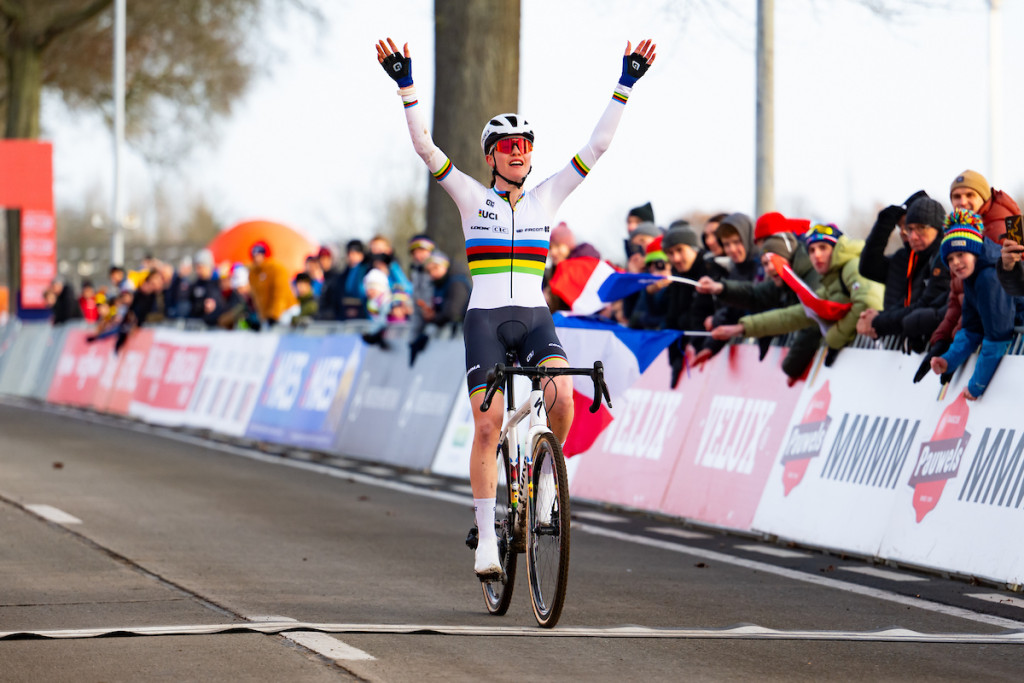 DEN_3943.jpg (174 KB)