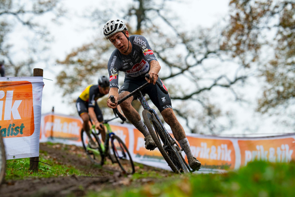 MER_2984.jpg (195 KB)