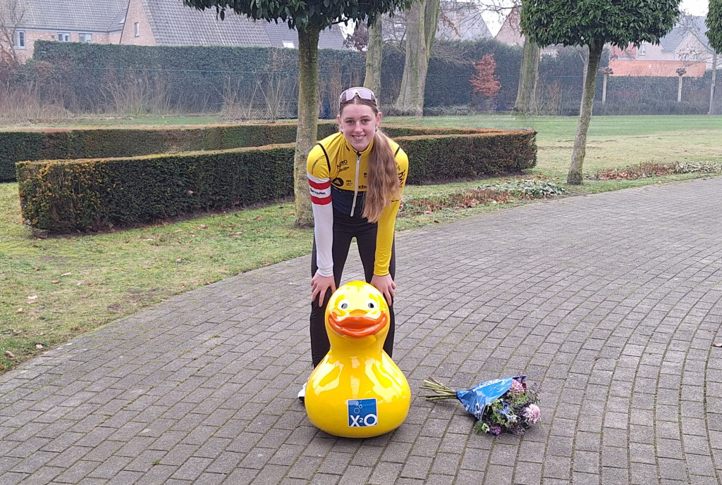 Isis Versluis credit Lieven en Naomi.jpg (777 KB)