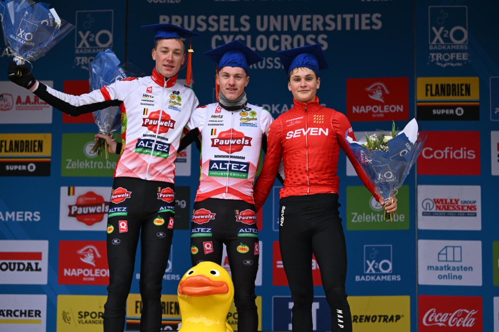 Credit Julien Brussel 26 podium U23 heren.jpeg (196 KB)