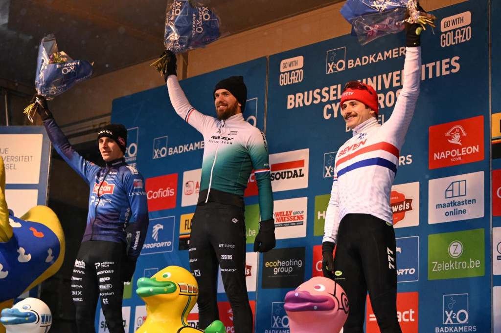 credit Julien Brussel 26 eindpodium elite heren.jpeg (214 KB)