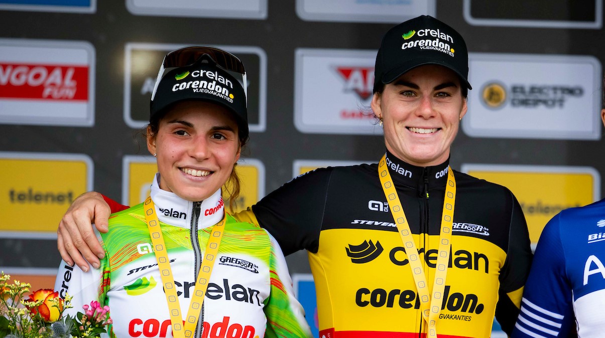 Ploeggenotes Sara Casasola en Marion Norbert-Riberolle zijn klaar voor de Koppenberg