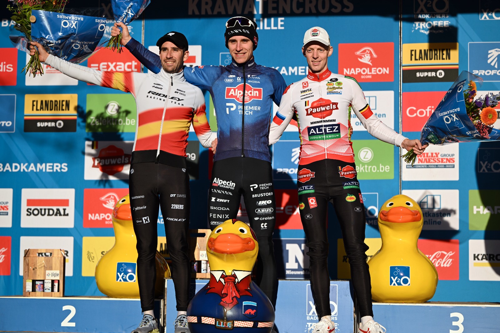 Lille 26 credit Julien podium heren.jpeg (470 KB)