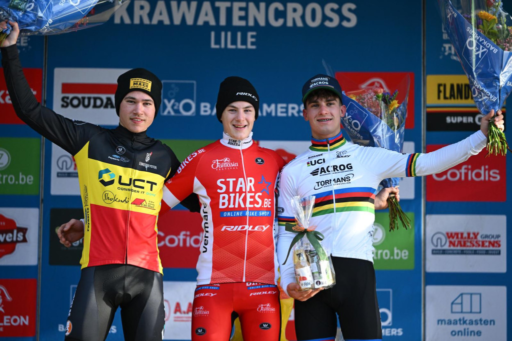 Lille 26 credit Julien podium junioren heren.jpeg (214 KB)