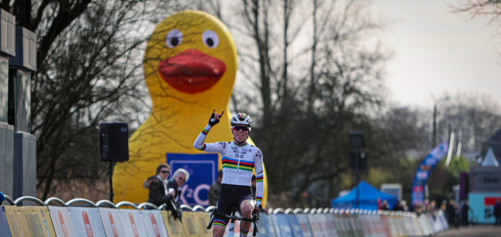 Hamme 24 credit Yefrifotos winnaar dames Fem.jpeg (132 KB)