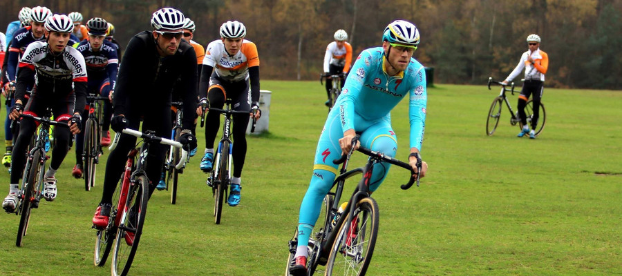 Lars Boom trainde gisteren mee met de KNWU