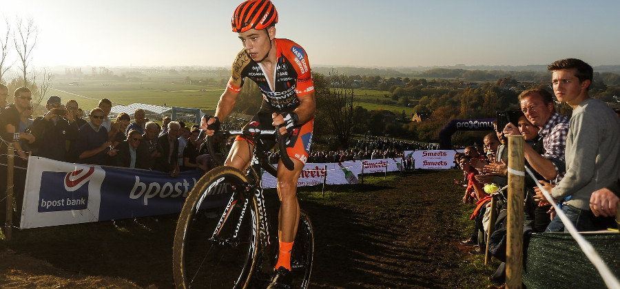 Grote onderscheiding voor Wout van Aert: acht op tien