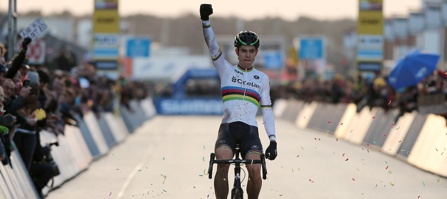 Pletwals Van Aert heeft Wereldbeker bijna op zak