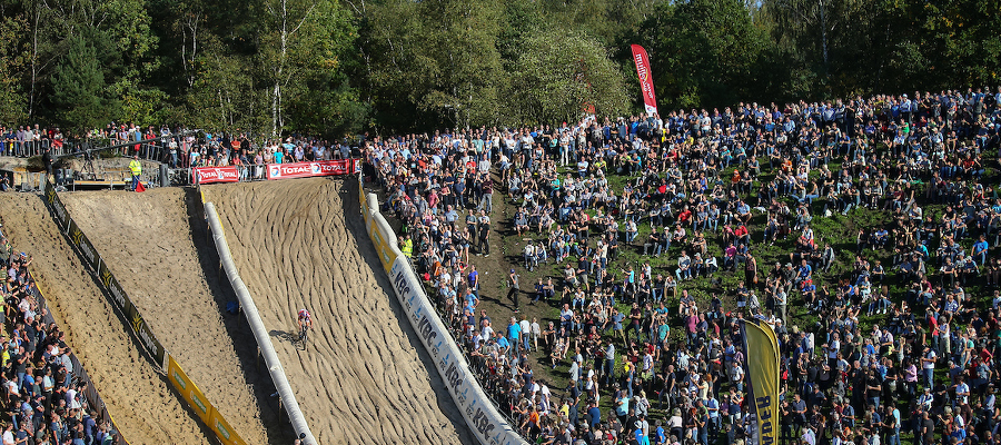 Van der Poel domineert ook in de Kuil van Zonhoven